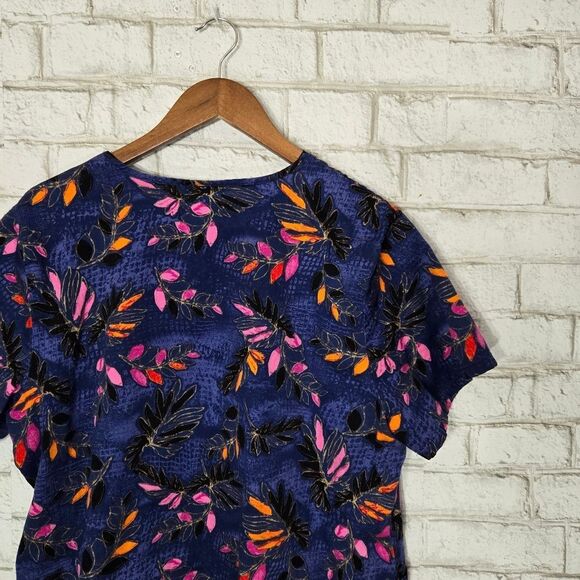 Runway by Cherokee printed scrub top - Picture 11 of 13